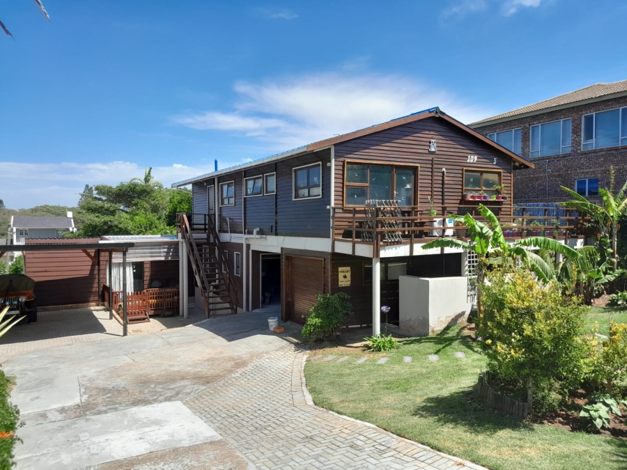 3 Bedroom Property for Sale in Paradise Beach Eastern Cape